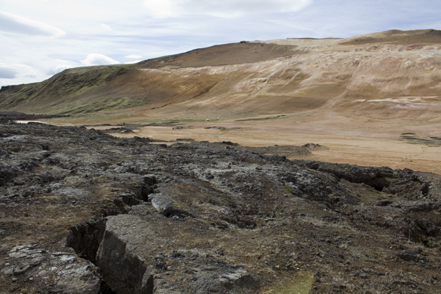 2011-07-02_14-38-19 island.jpg - Lavafeld Leihnjukur